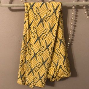 LuLaRoe Scissor Print Legging
